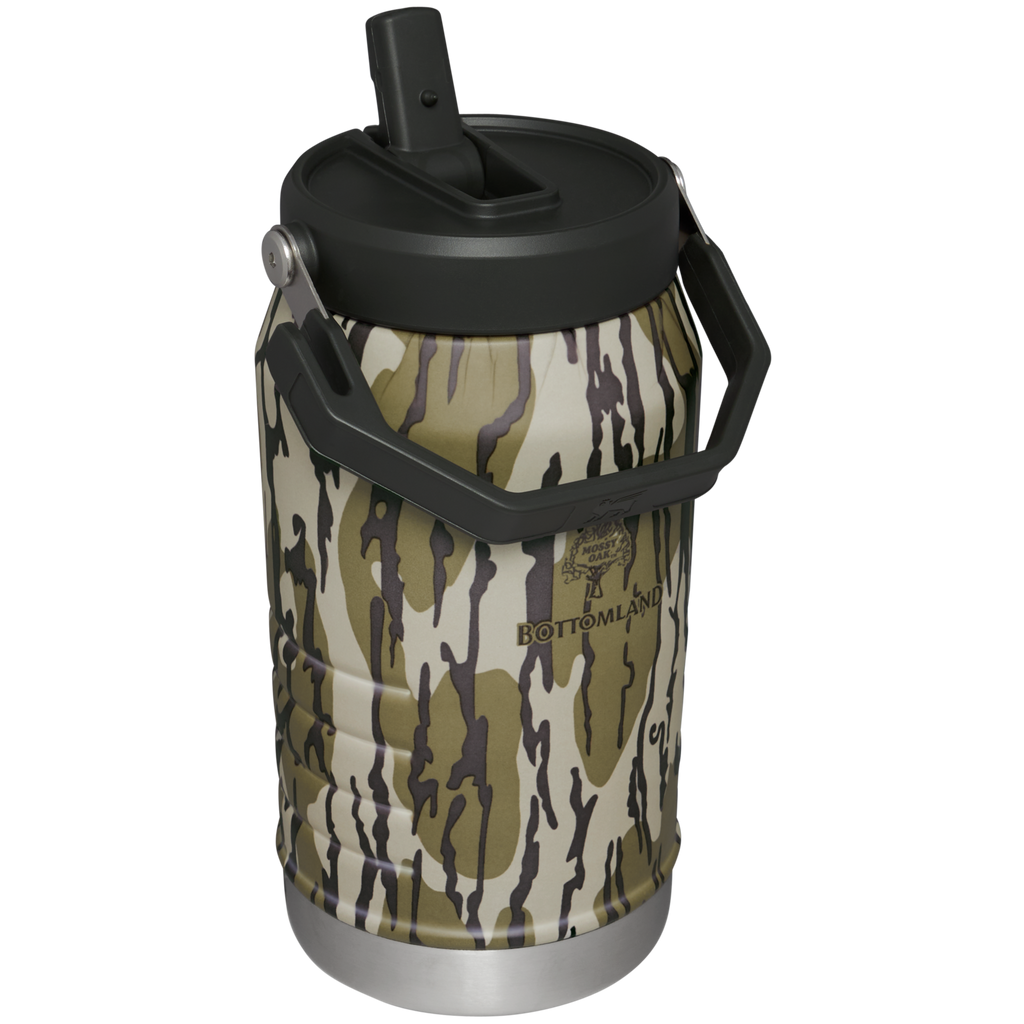 Hunt + Fish IceFlow™ Flip Straw Jug | 64 OZ