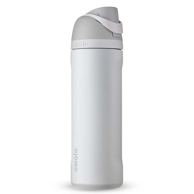 FreeSip 24oz Stainless Steel Water Bottle in Shy Marshmallow